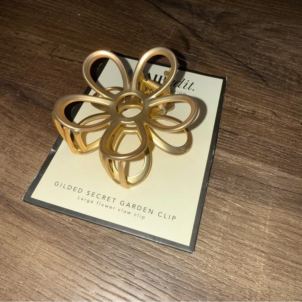 New! The Hair Edit Gilded Secret Garden Clip